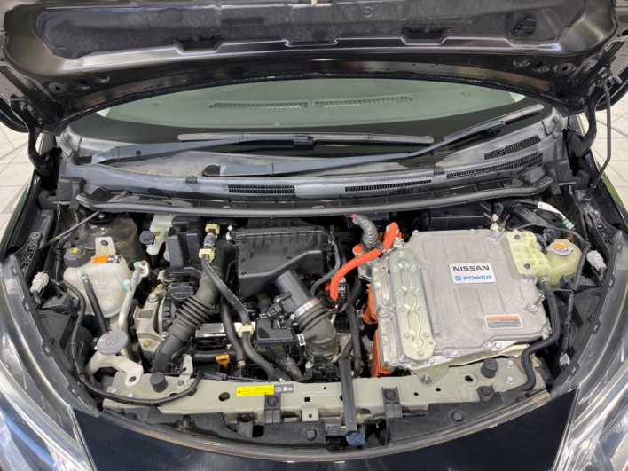 2018 Nissan Note DAA-HE12 (UW-6a0d25ecda213)[17]