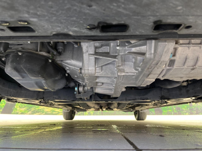 2018 Nissan Note DAA-HE12 (UW-6a0d25ecda213)[13]