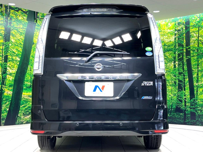 2014 Nissan Serena DAA-HFC26 (UW-6a0d25f419781)[26]