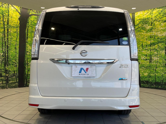 2015 Nissan Serena DAA-HFC26 (UW-6a0d25f5601e3)[17]