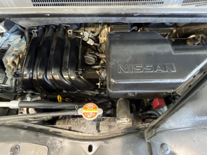 2015 Nissan Serena DAA-HFC26 (UW-6a0d25f5601e3)[4]