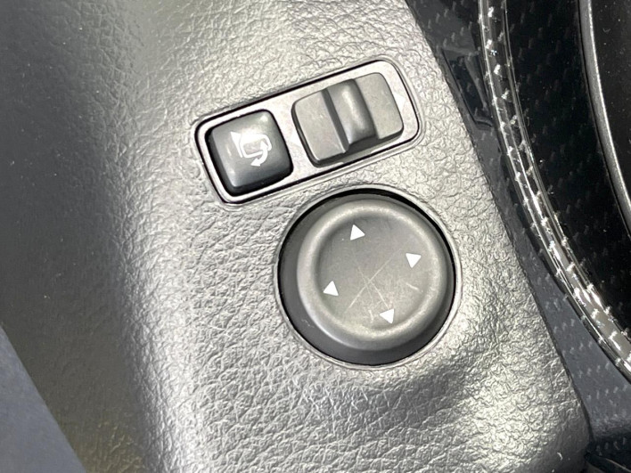 2017 Nissan X-Trail DAA-HNT32 (UW-6a0d25fd703c9)[18]