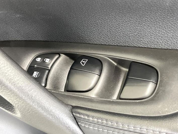 2017 Nissan X-Trail DAA-HNT32 (UW-6a0d25fd703c9)[17]