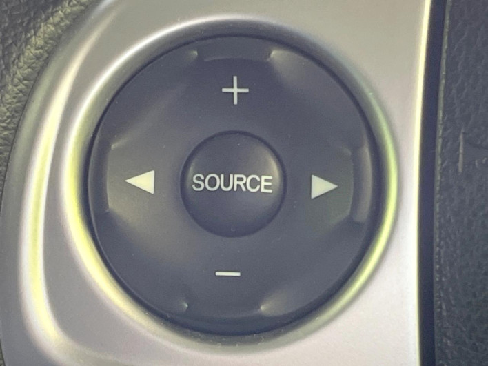 2017 Honda N-BOX CUSTOM DBA-JF1 (UW-6a0d261124d55)[19]