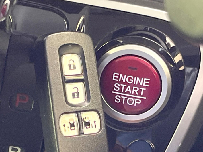 2017 Honda N-BOX CUSTOM DBA-JF1 (UW-6a0d261124d55)[20]