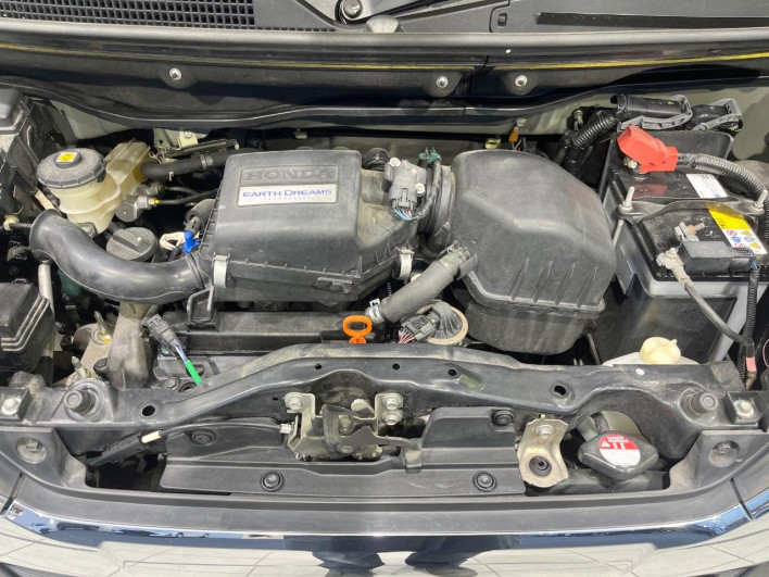 2017 Honda N-BOX CUSTOM DBA-JF1 (UW-6a0d261136285)[5]