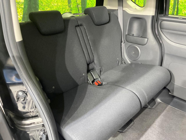 2017 Honda N-BOX CUSTOM DBA-JF1 (UW-6a0d261136285)[27]