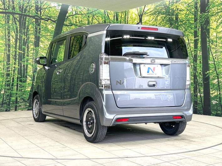 2017 Honda N-BOX Slash DBA-JF1 (UW-6a0d26151efb2)[27]