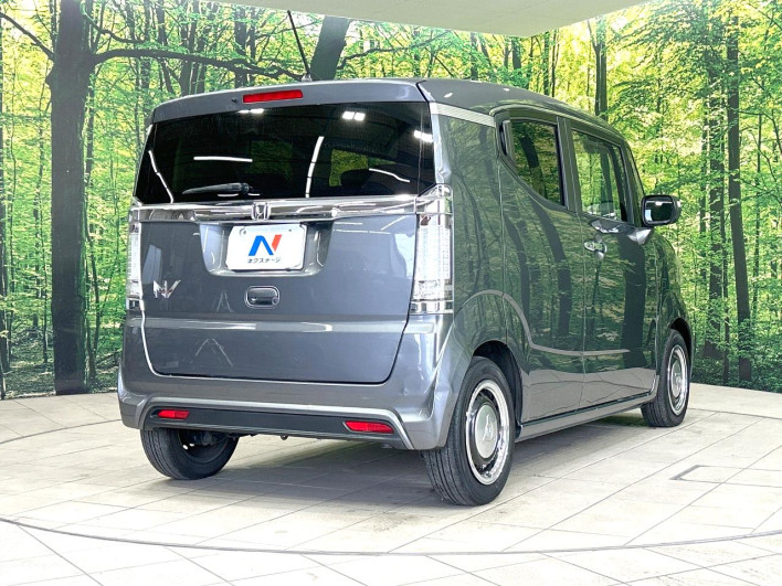 2017 Honda N-BOX Slash DBA-JF1 (UW-6a0d26151efb2)[25]