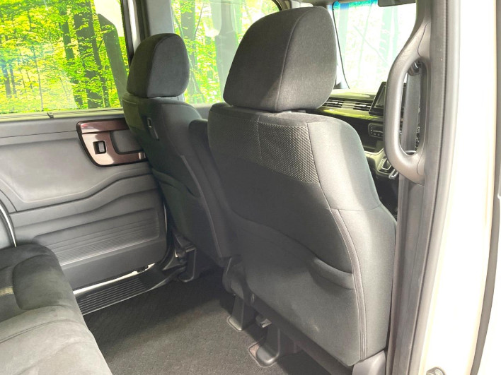 2018 Honda N-BOX CUSTOM DBA-JF3 (UW-6a0d261764f6e)[28]