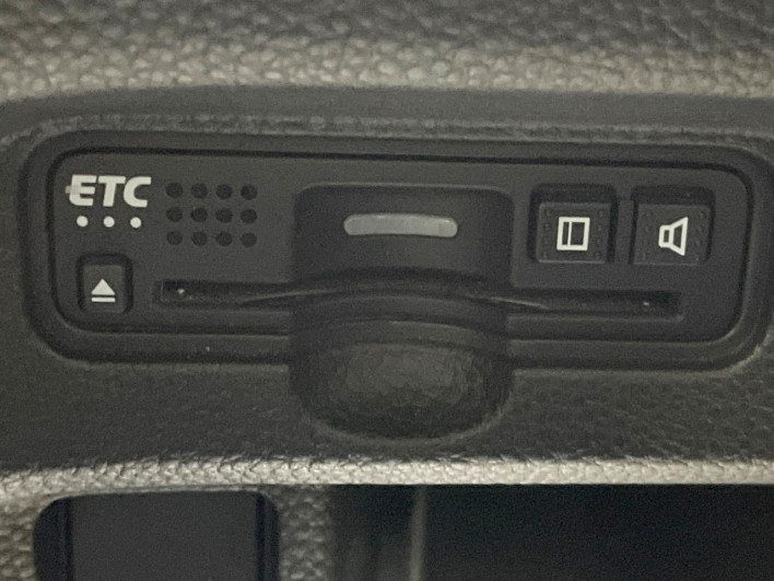 2018 Honda N-BOX CUSTOM DBA-JF3 (UW-6a0d261764f6e)[15]