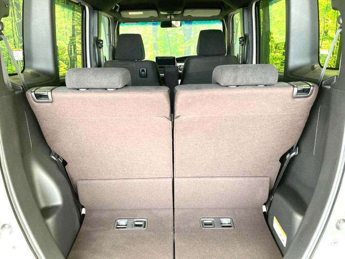 2018 Honda N-BOX CUSTOM DBA-JF3 (UW-6a0d261764f6e)[19]