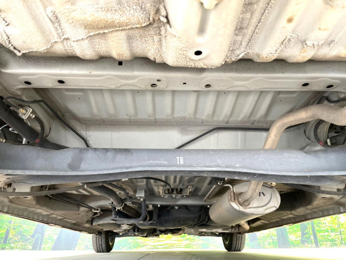 2018 Honda N-BOX CUSTOM DBA-JF3 (UW-6a0d261764f6e)[21]