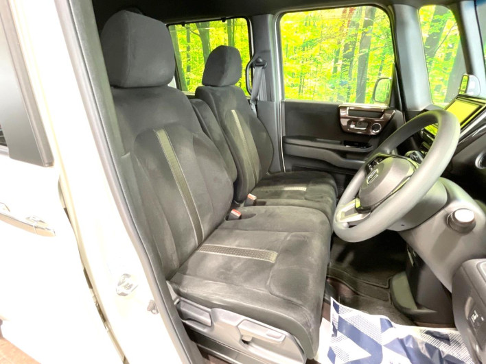 2018 Honda N-BOX CUSTOM DBA-JF3 (UW-6a0d261764f6e)[29]