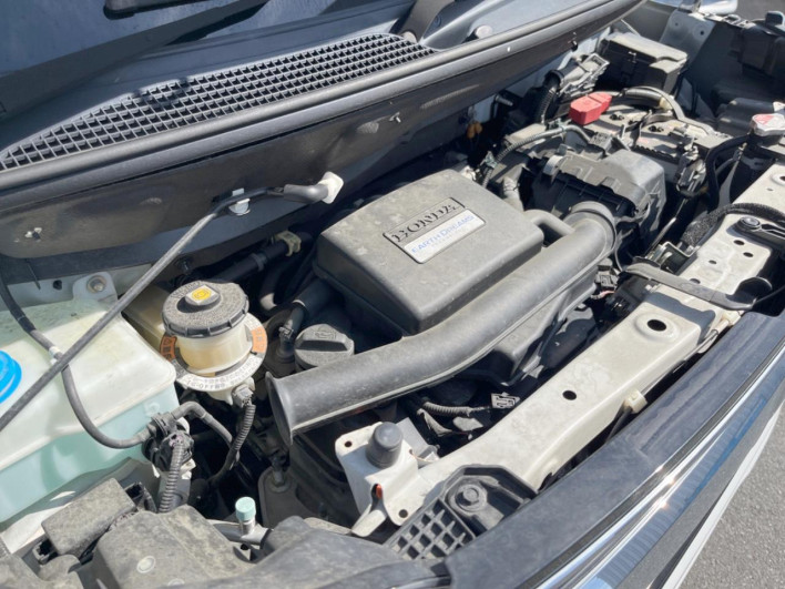 2018 Honda N-BOX CUSTOM DBA-JF3 (UW-6a0d2617e0727)[4]