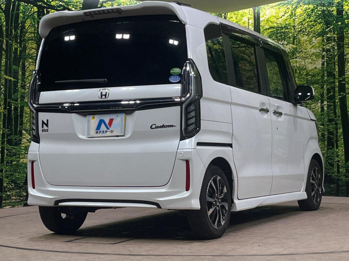 2019 Honda N-BOX CUSTOM DBA-JF3 (UW-6a0d2619e2478)[8]