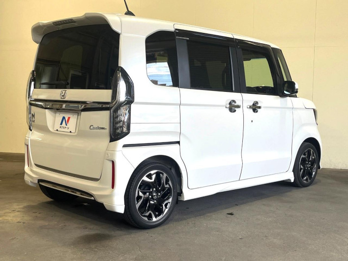 2019 Honda N-BOX CUSTOM DBA-JF3 (UW-6a0d261c1b225)[23]