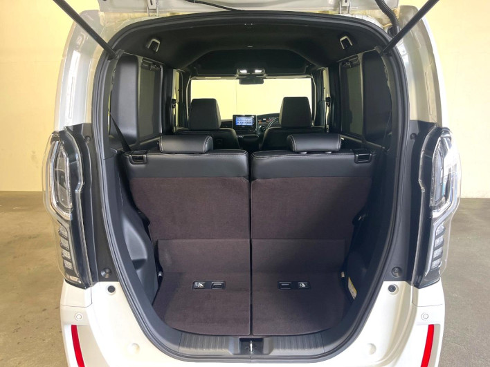 2019 Honda N-BOX CUSTOM DBA-JF3 (UW-6a0d261c1b225)[25]