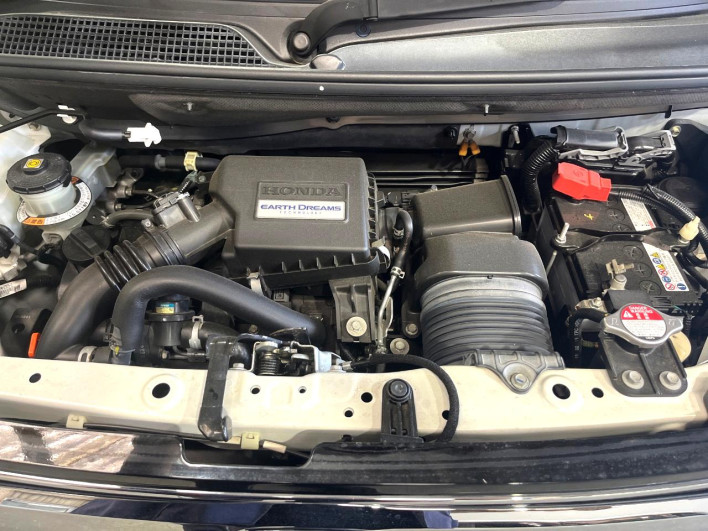 2019 Honda N-BOX CUSTOM DBA-JF3 (UW-6a0d261c1b225)[4]