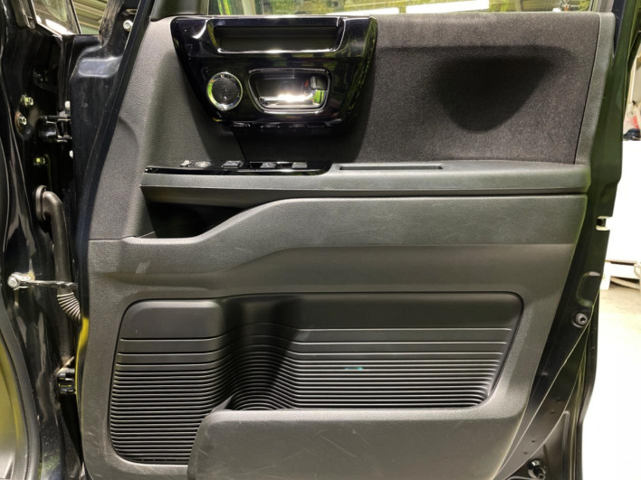 2021 Honda N-BOX CUSTOM 6BA-JF3 (UW-6a0d261f78e95)[15]