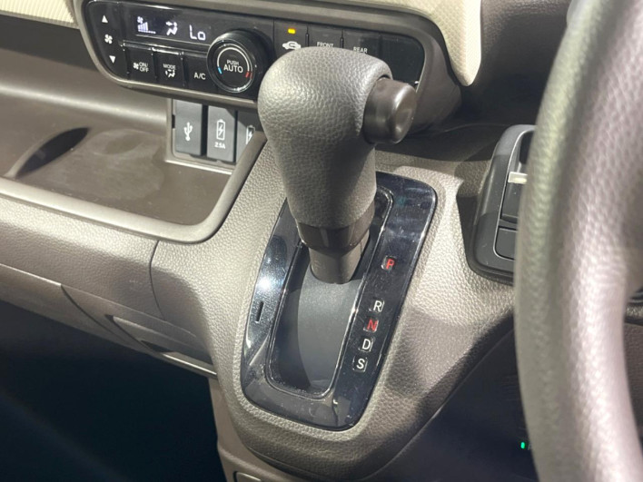 2021 Honda N-BOX 6BA-JF3 (UW-6a0d26211ce7d)[21]