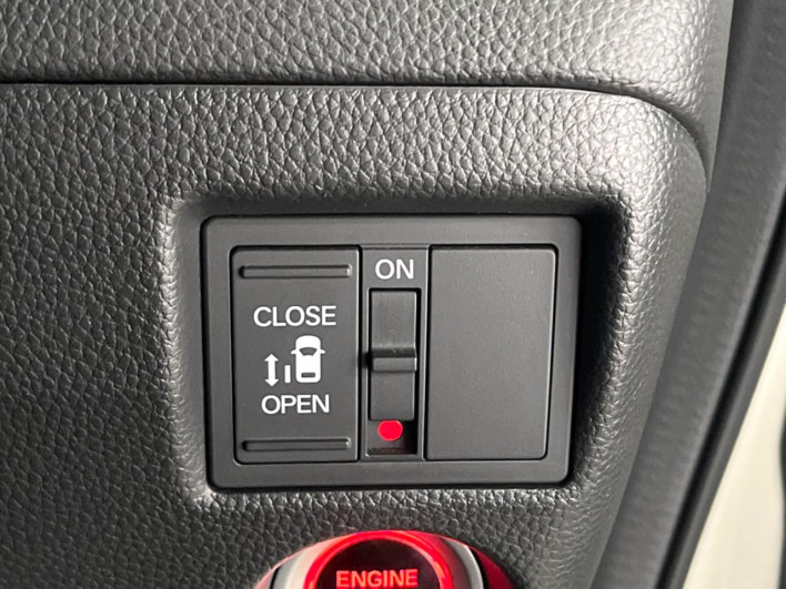 2022 Honda N-BOX CUSTOM 6BA-JF3 (UW-6a0d2621cbd8e)[7]