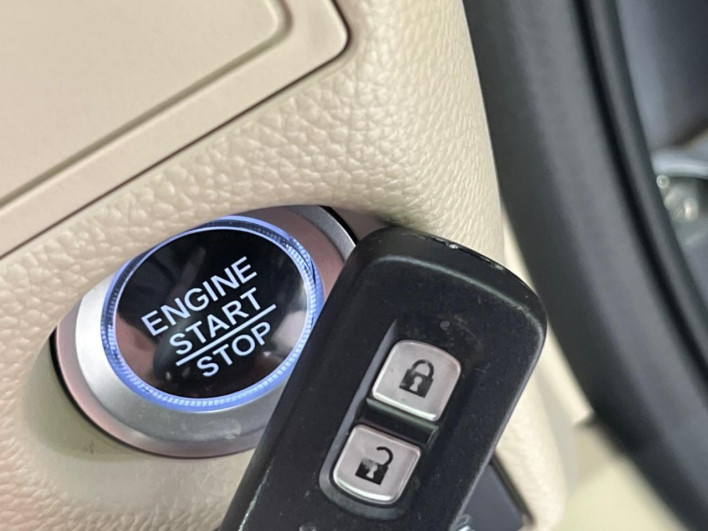 2019 Honda N-BOX DBA-JF4 (UW-6a0d262392e59)[10]