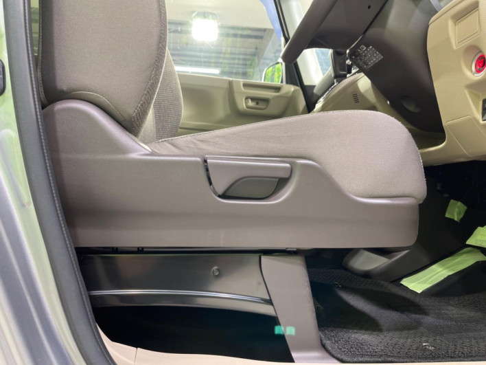 2019 Honda N-BOX DBA-JF4 (UW-6a0d262392e59)[28]