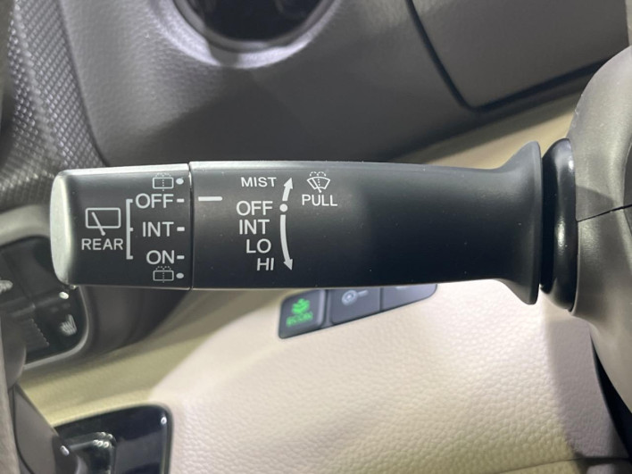 2019 Honda N-BOX DBA-JF4 (UW-6a0d262392e59)[19]