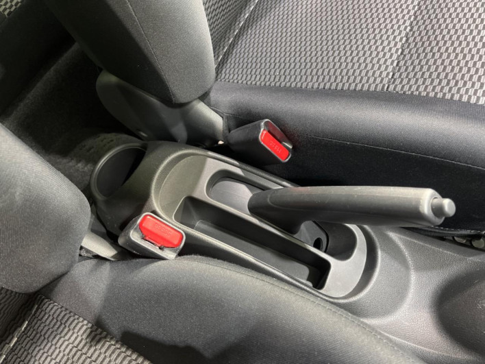 2013 Nissan March DBA-K13 (UW-6a0d2630e7bb0)[17]