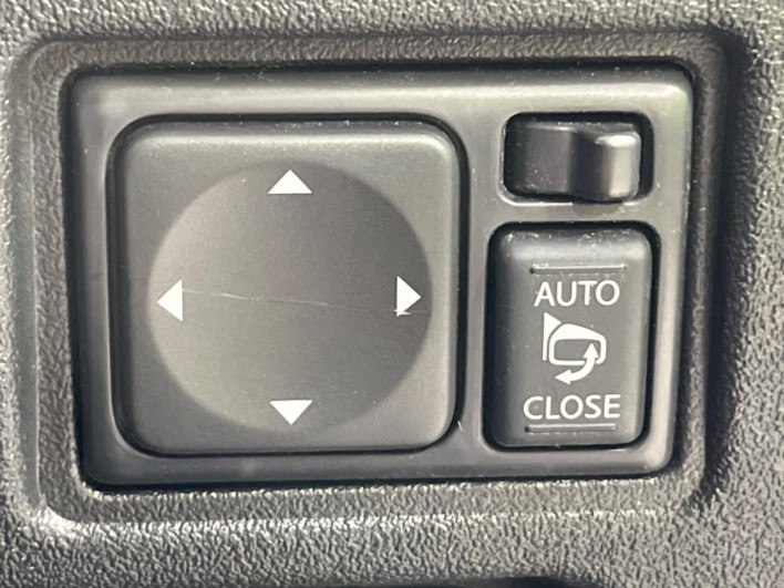 2013 Nissan March DBA-K13 (UW-6a0d2630e7bb0)[21]