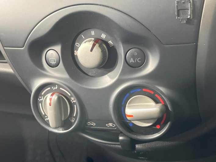 2013 Nissan March DBA-K13 (UW-6a0d2630e7bb0)[13]