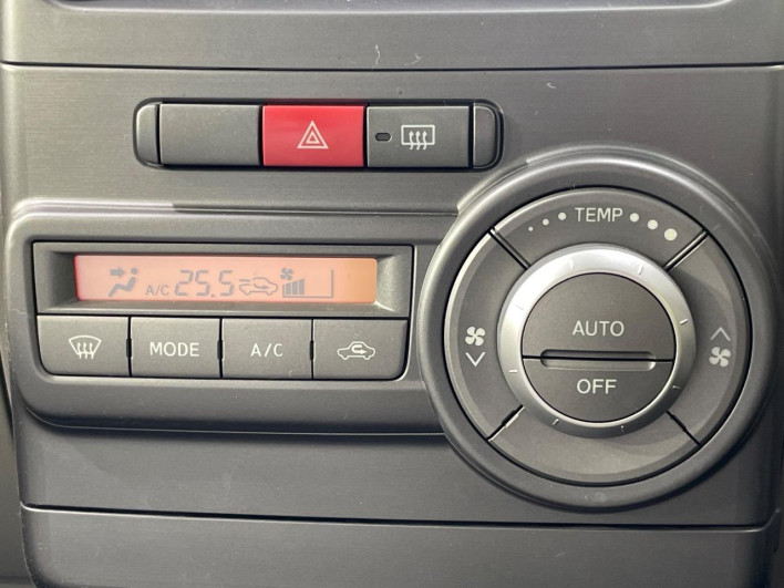 2013 Daihatsu Move Conte DBA-L575S (UW-6a0d2641781d4)[23]