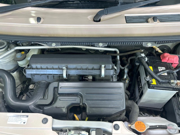 2015 Daihatsu Mira Cocoa DBA-L675S (UW-6a0d264267d2e)[4]