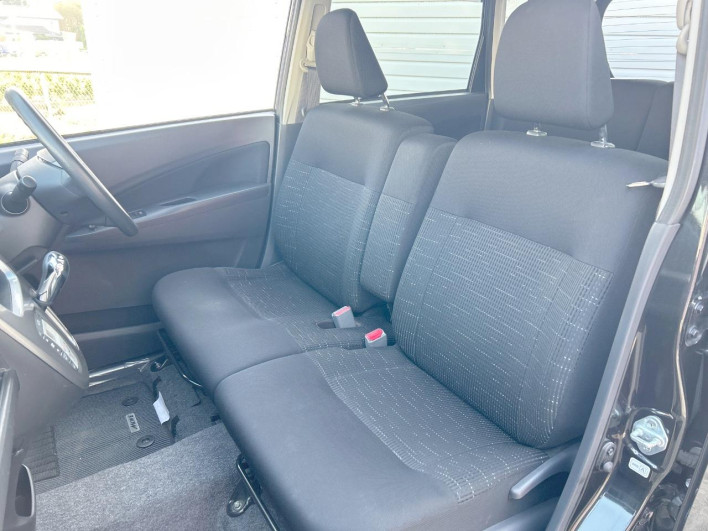 2013 Daihatsu Move DBA-LA100S (UW-6a0d264480400)[19]