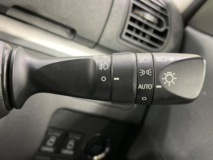 2016 Daihatsu Tanto DBA-LA610S (UW-6a0d265643b86)[26]