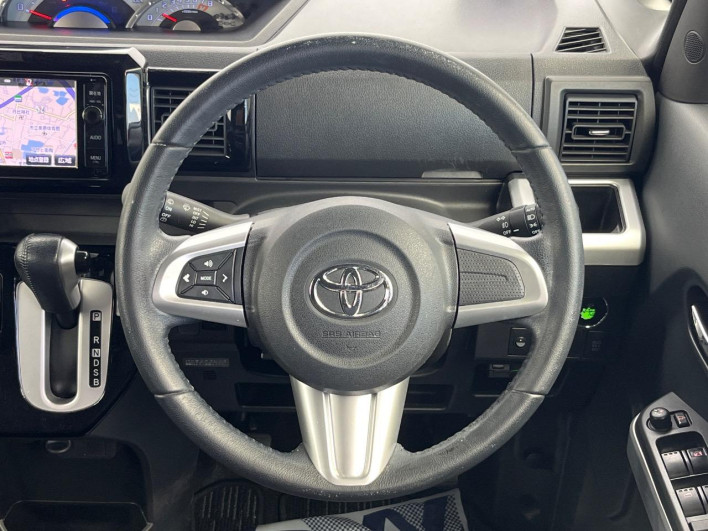 2016 Toyota Pixis Mega DBA-LA700A (UW-6a0d265b19f28)[25]