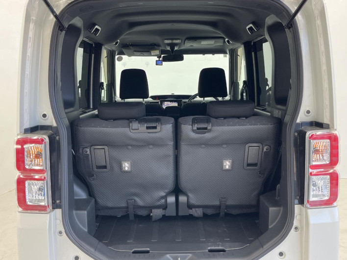 2016 Toyota Pixis Mega DBA-LA700A (UW-6a0d265b19f28)[21]