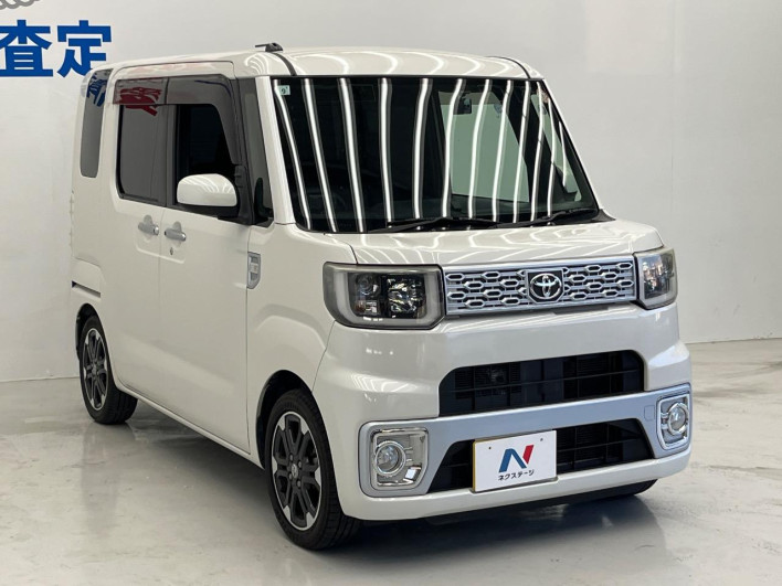 2016 Toyota Pixis Mega DBA-LA700A (UW-6a0d265b19f28)[15]