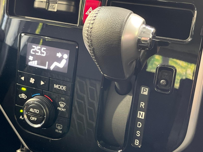 2020 Daihatsu Toll DBA-M900S (UW-6a0d266ddd0d2)[28]