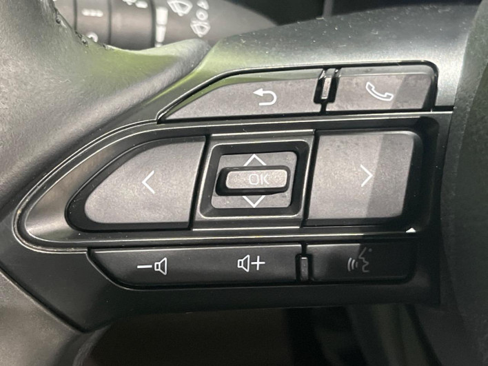 2021 Toyota Yaris Cross 6AA-MXPJ10 (UW-6a0d26a8808bf)[20]