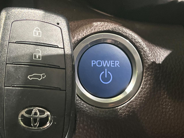 2021 Toyota Yaris Cross 6AA-MXPJ10 (UW-6a0d26a8808bf)[21]