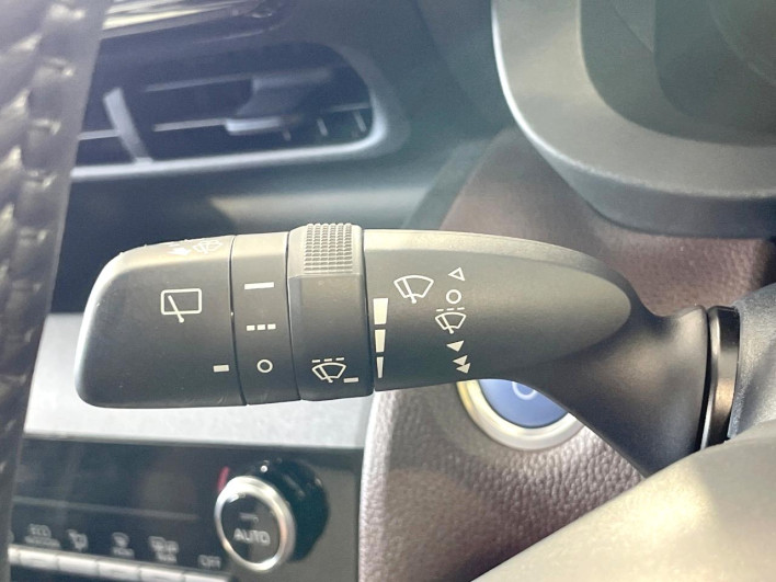 2021 Toyota Yaris Cross 6AA-MXPJ10 (UW-6a0d26a9c9d1d)[20]