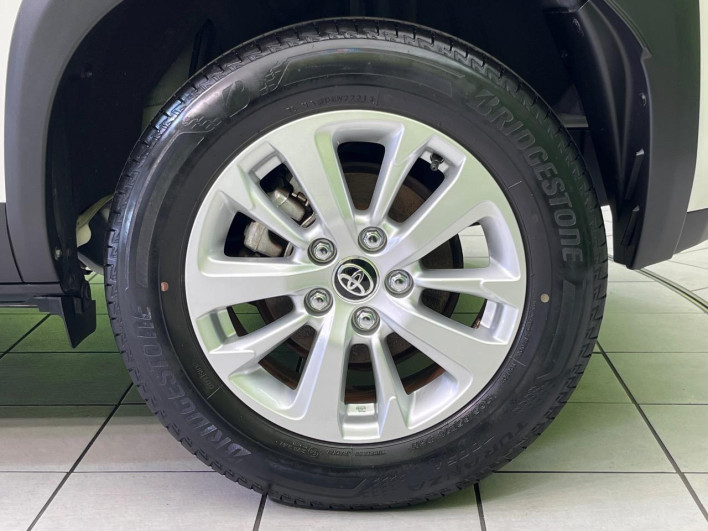 2021 Toyota Yaris Cross 6AA-MXPJ10 (UW-6a0d26aa6ce99)[18]