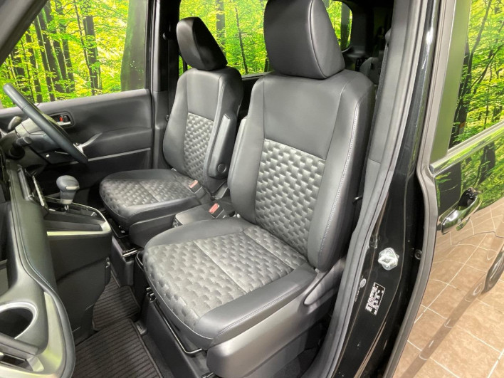 2022 Toyota Voxy 6BA-MZRA90W (UW-6a0d26bfd1c9c)[15]