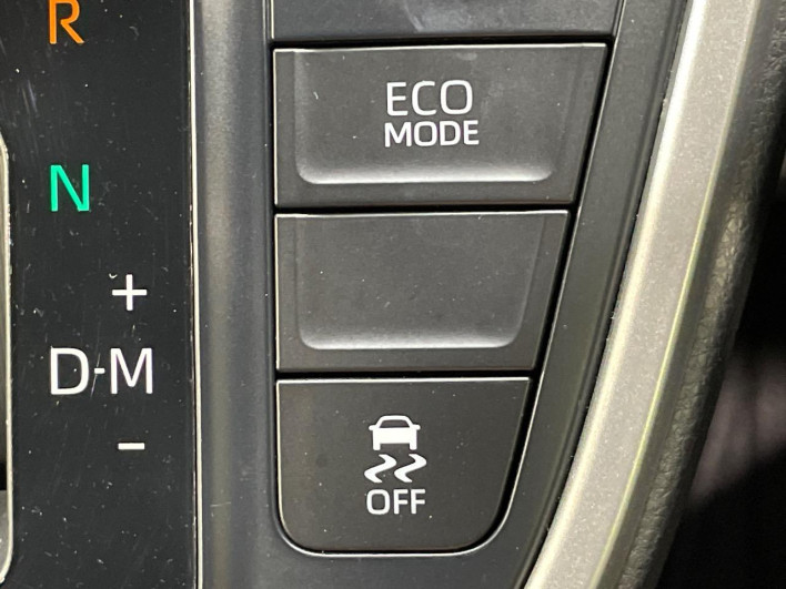 2022 Toyota Voxy 6BA-MZRA90W (UW-6a0d26bfd1c9c)[23]