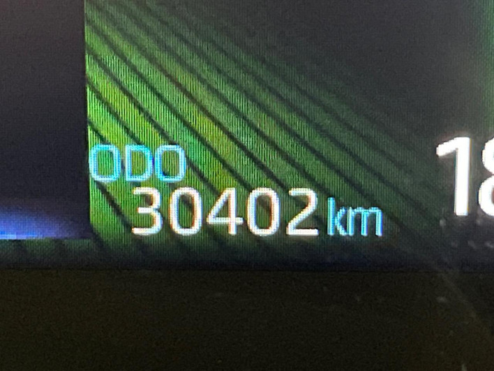 2022 Toyota Voxy 6BA-MZRA90W (UW-6a0d26bfd1c9c)[2]