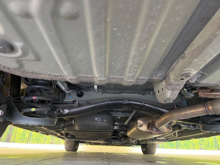 2022 Toyota Voxy 6BA-MZRA90W (UW-6a0d26bfe93c8)[14]