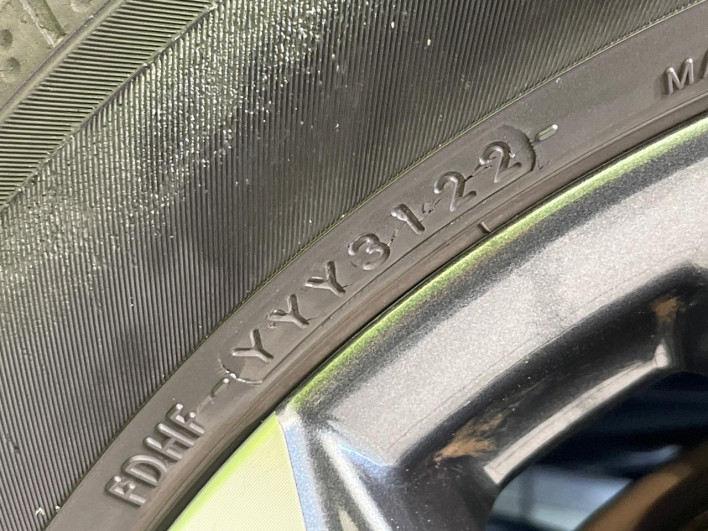 2022 Toyota Voxy 6BA-MZRA90W (UW-6a0d26bfe93c8)[5]