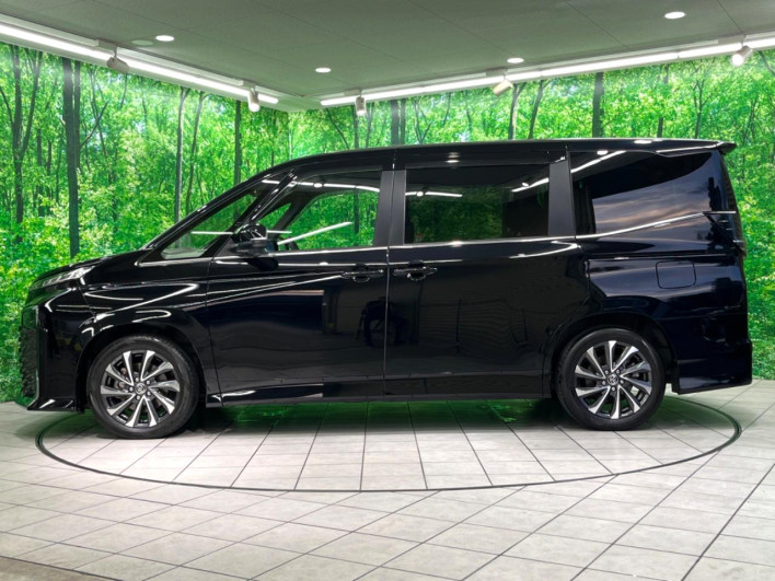 2023 Toyota Voxy 6BA-MZRA90W (UW-6a0d26c1e0bae)[6]